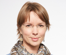 Dr. Vera Axyonova